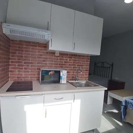 Estudios El Puntual De بيت شباب