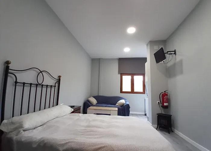 Estudios El Puntual De Hostal *