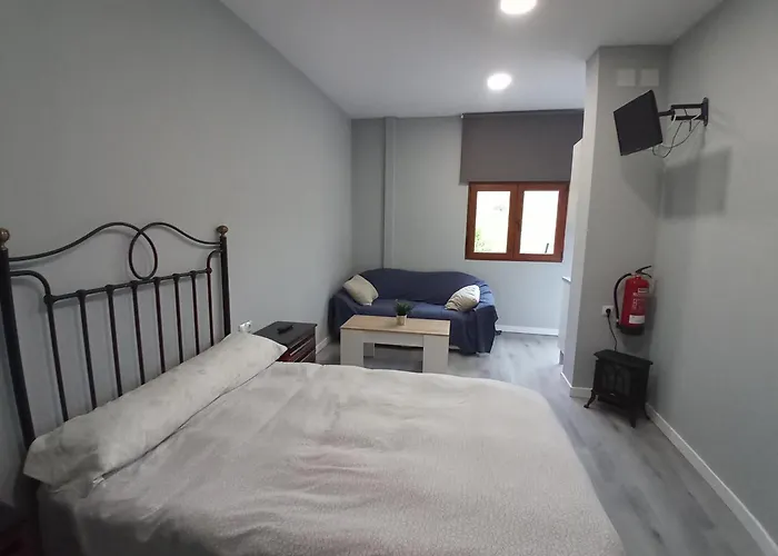 Estudios El Puntual De Hostal Romillo