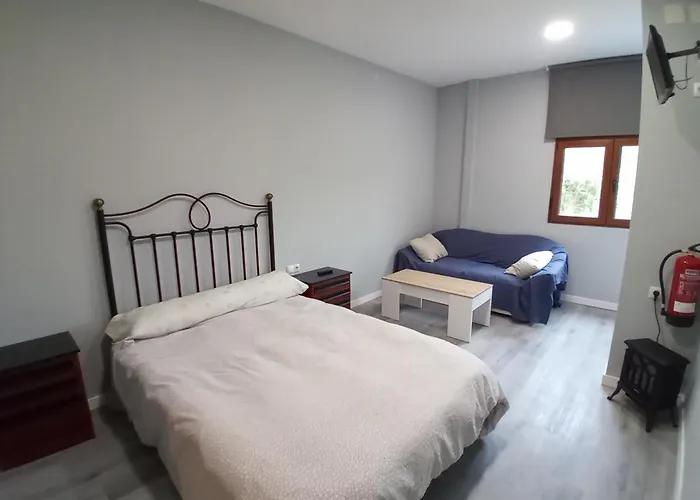 Estudios El Puntual De Hostal