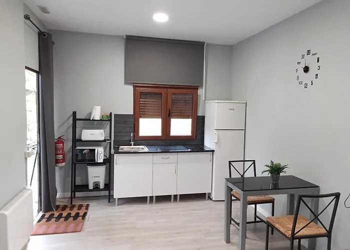 Estudios El Puntual De Hostal